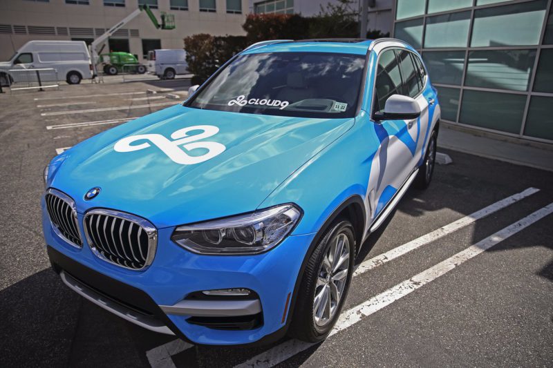 Foto de uma BMW customizada da Cloud9