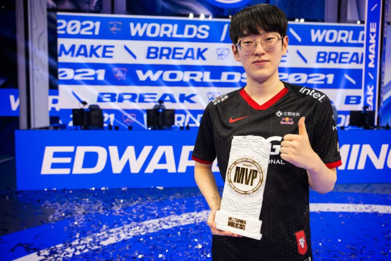 LoL: propostas para Faker jogar na China beiraram R$ 100 mi, lol