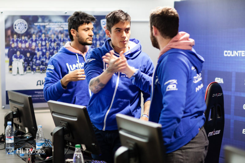 FER SABE TOCAR VIOLÃO? VAZOU FNX NA DETONA E FNX É VIZINHO DO COLD