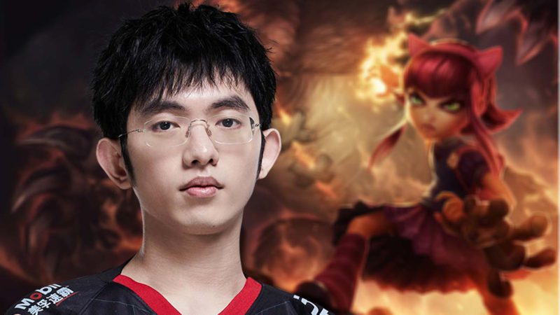 Flandre, jogador da EDG, usando Annie Top na LPL 2022