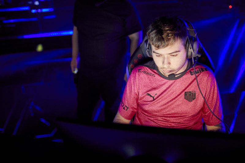 Keznit, jogador de VALORANT da KRU Esports