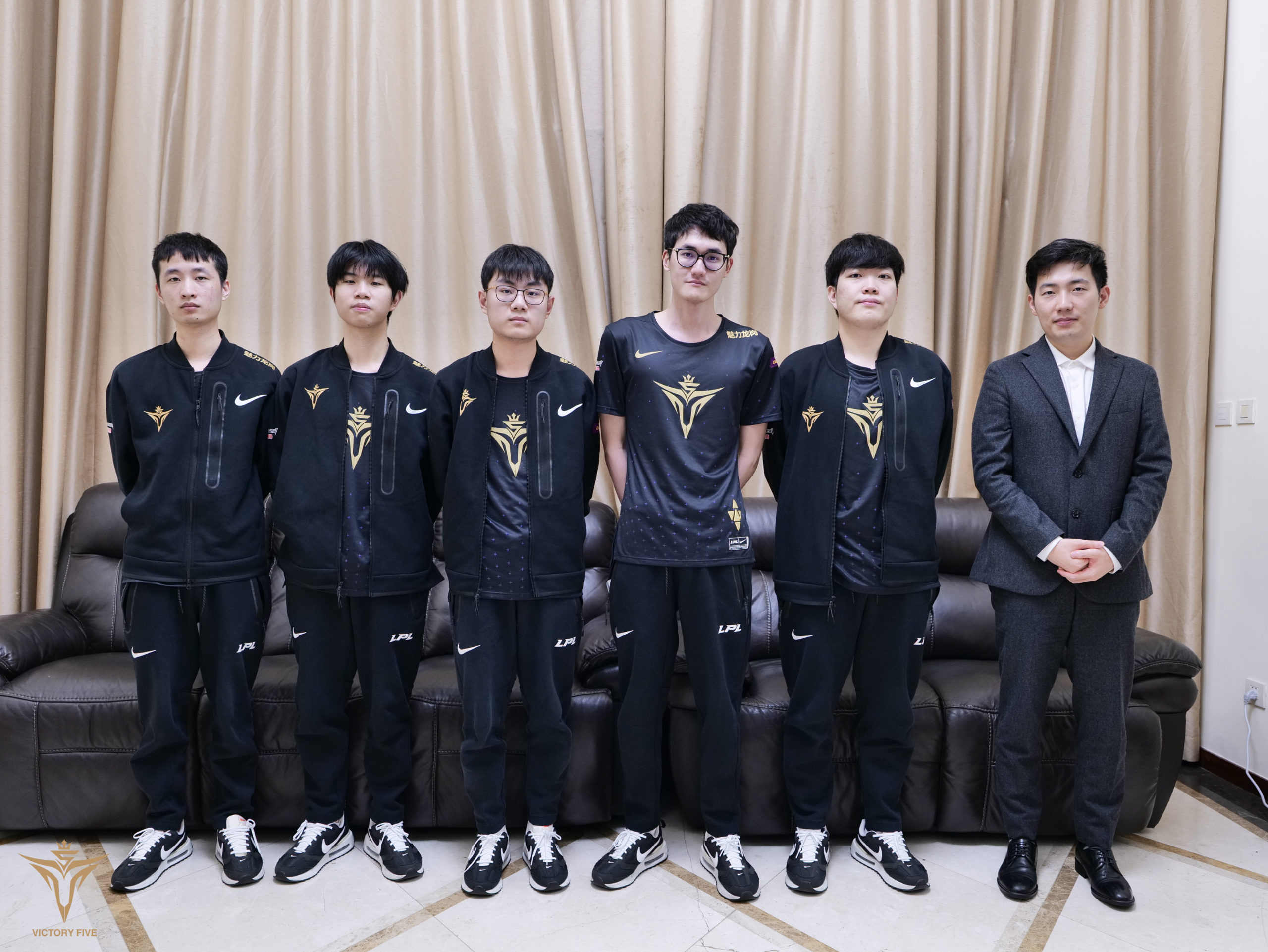 Imagem da Victory Five, time da LPL 2022