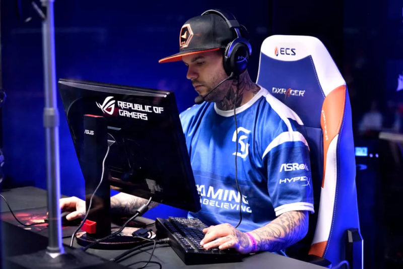 fox durante partida pela sk gaming