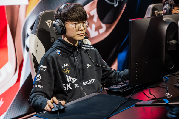 Faker volta a jogar na LCK após lesão: Não me curei totalmente, lol