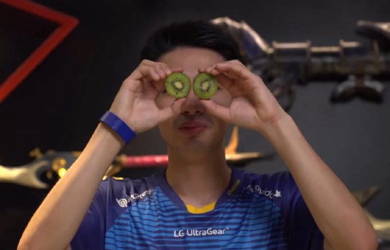 Ninjakiwi em partida pelo servidor brasileiro e coreano