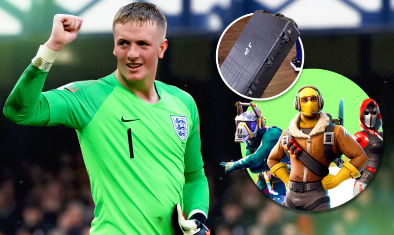 Fortnite Goleiro Da Sele O Inglesa Levou Setup Gamer Para A Copa Para