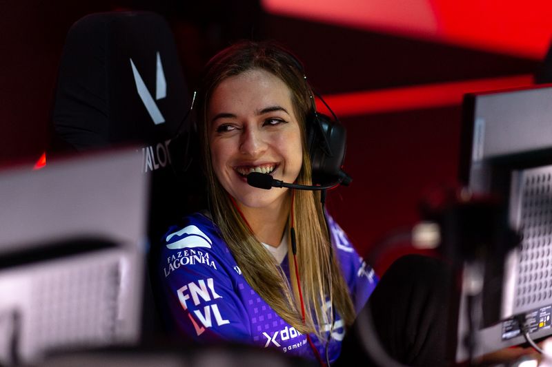 Joojina em ação pela gamelanders purple