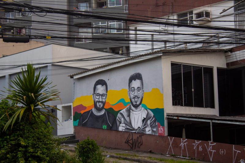 mural com imagens de kscerato e fallen em florianópolis