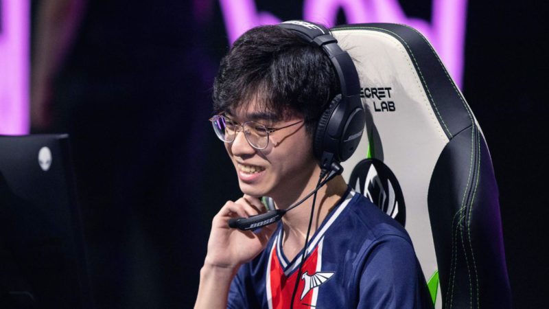 In the photo Doggo, who at the time played for PSG, and now performs in the LPL, but Lucian is still missing