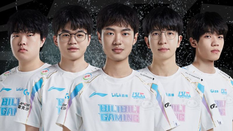 Na foto: o elenco da BLG campeão da LPL 2024 1º split
