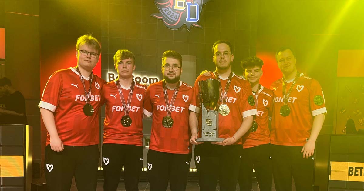 Betboom Dacha Belgrade Mouz A Grande Campe Do Torneio Mais Esports