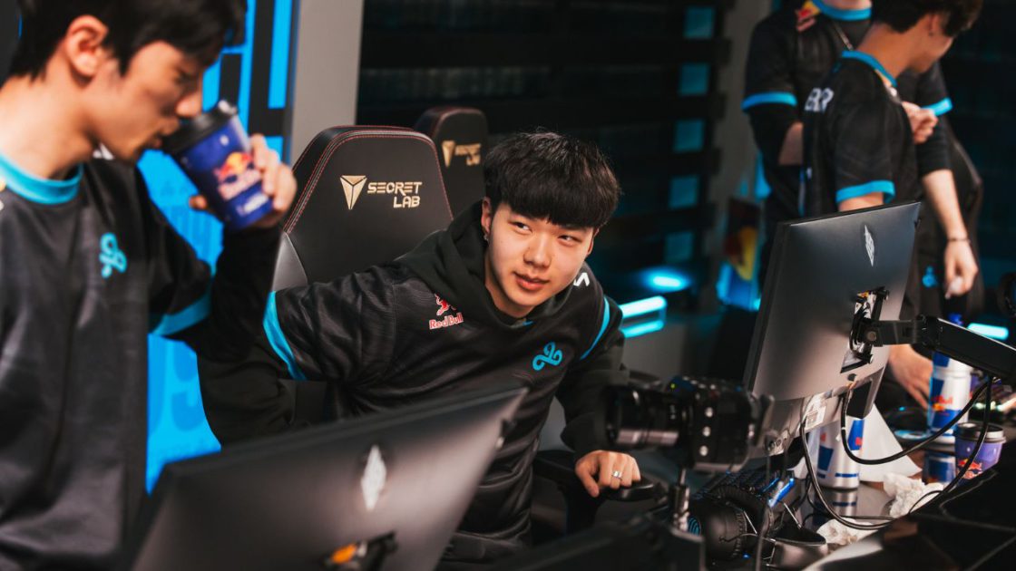 Na foto, Jojopyun, mid da Cloud 9