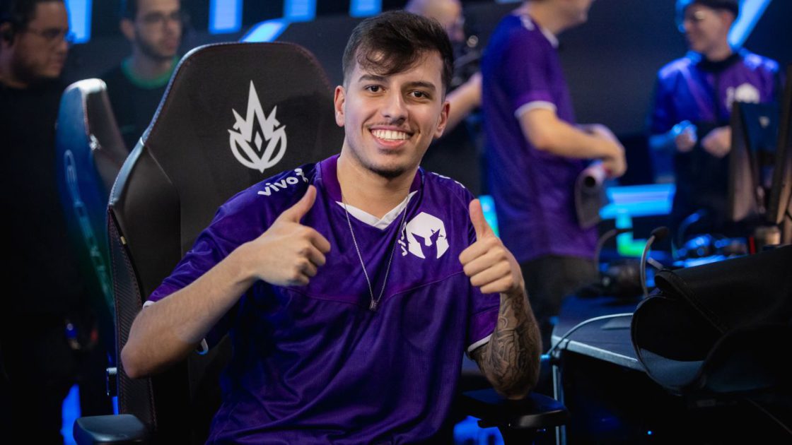 Na foto, Prodelta, suporte da VKS no CBLOL 2024 2º split e líder do campeonato na 16ª rodada