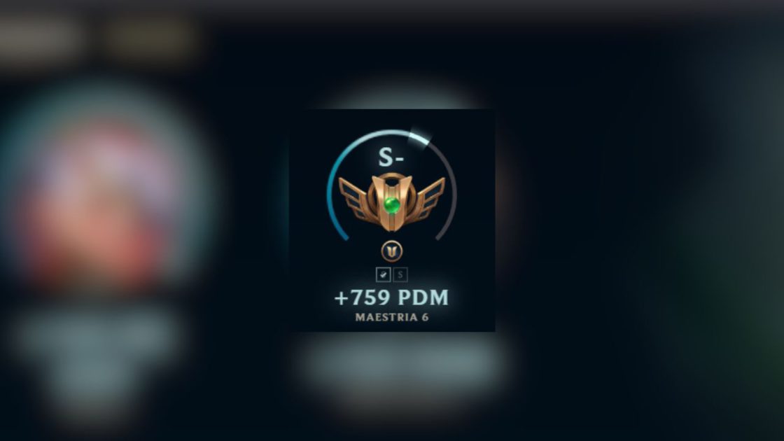 Na foto, uma nota S- no LoL