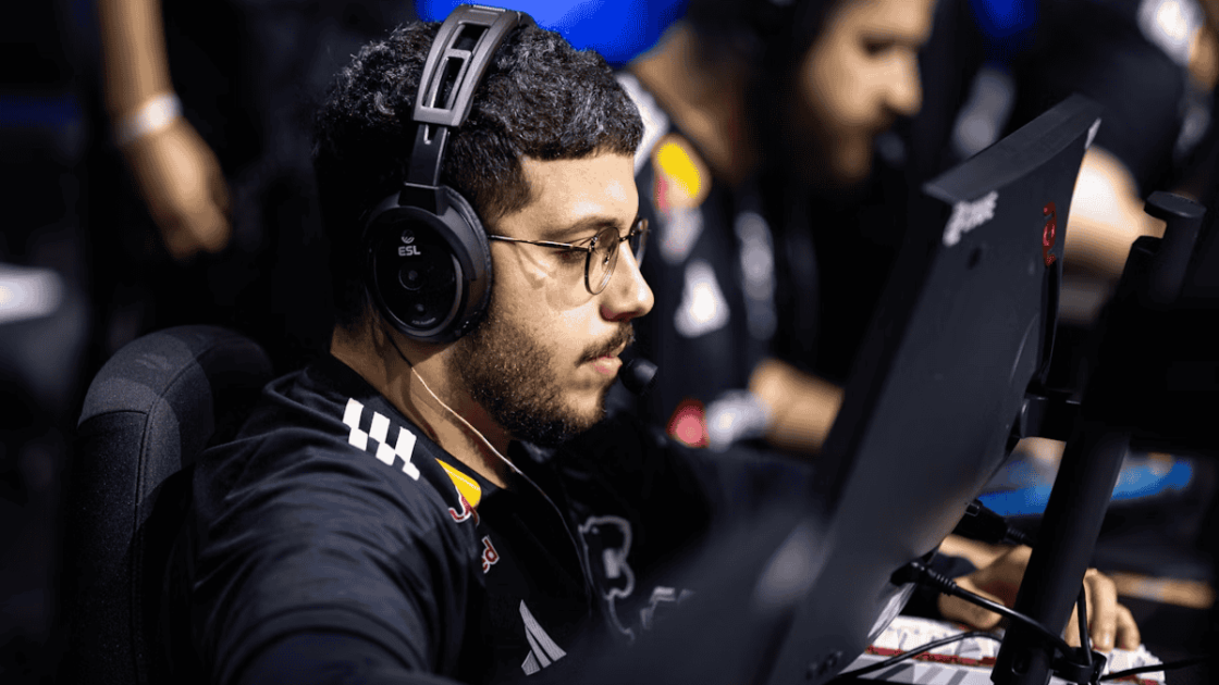 Foto de KSCERATO, um dos melhores brasileiros do CS2.