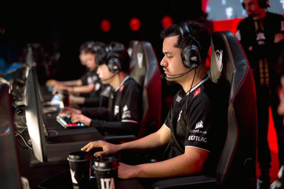 Foto de Cariok jogando pela paiN.