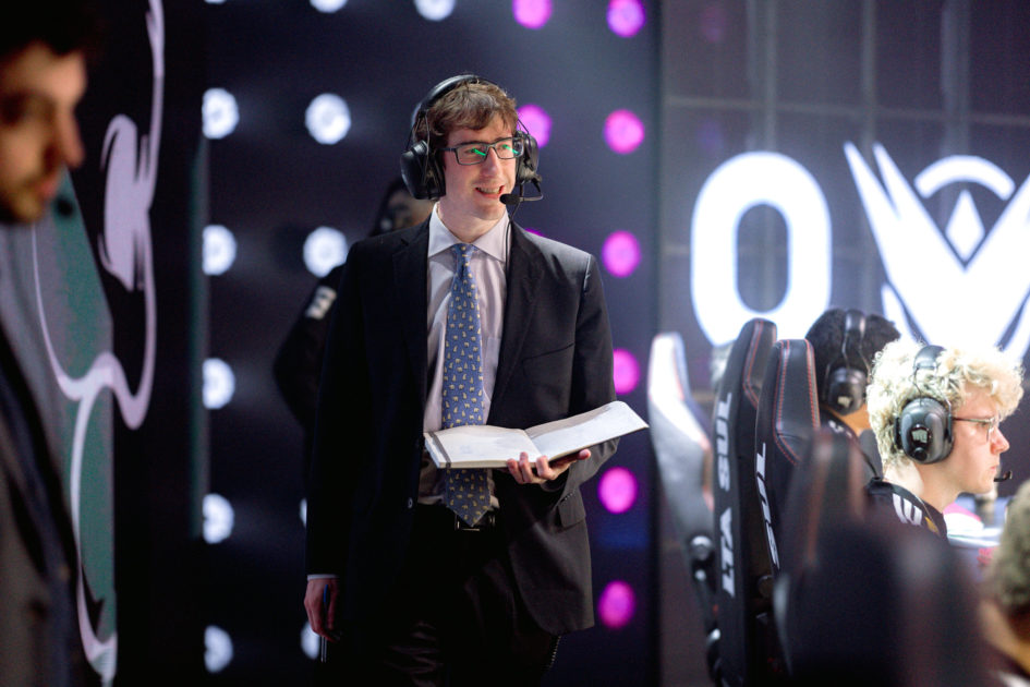 Foto de Thinkcard, head coach da FURIA.