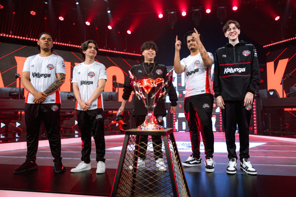 Foto da equipe da RED Canids.