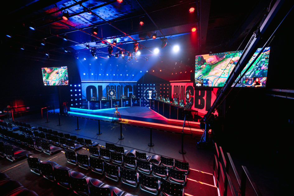 Palco do CBLOL 2026 em imagem oficial