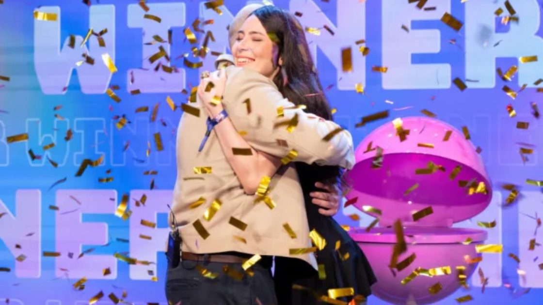 Campeã Candy Crush celebra vitória