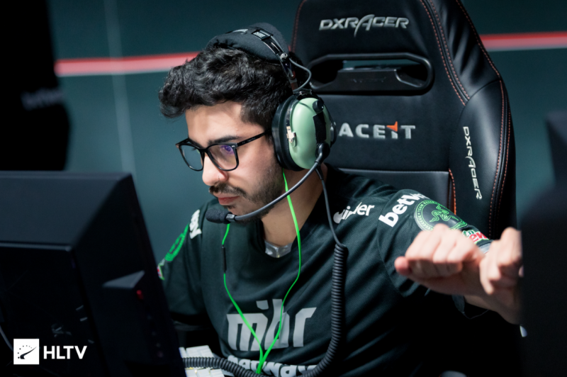 Наклейка coldzera foil. Coldzera. Прицел колдзера. Coldzera в полный рост. Brazil coldzera.