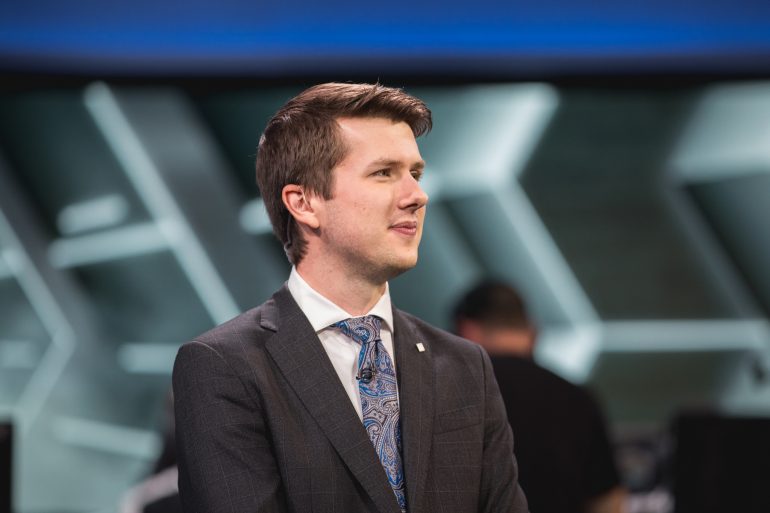 Famoso caster norte-americano, Jatt deixa transmissão da LCS - Mais Esports