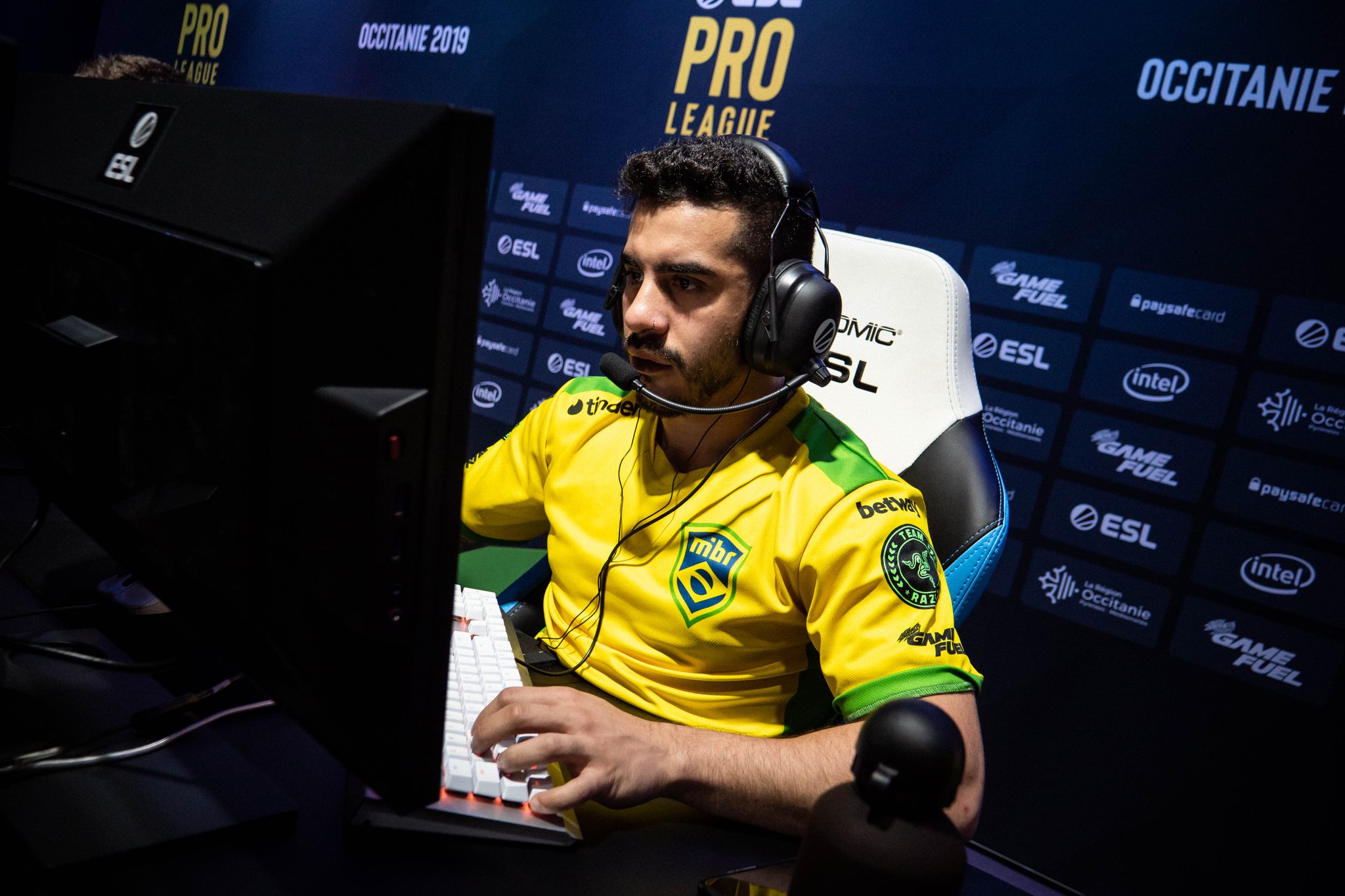 COLDZERA JOGA PELA PRIMEIRA VEZ VALORANT 