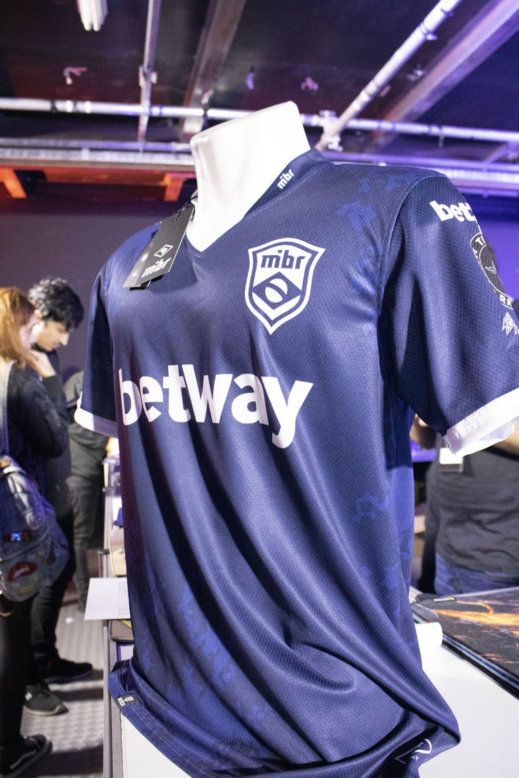 CS:GO: MIBR mantém escudo e aposta no azul em novo uniforme - Mais Esports