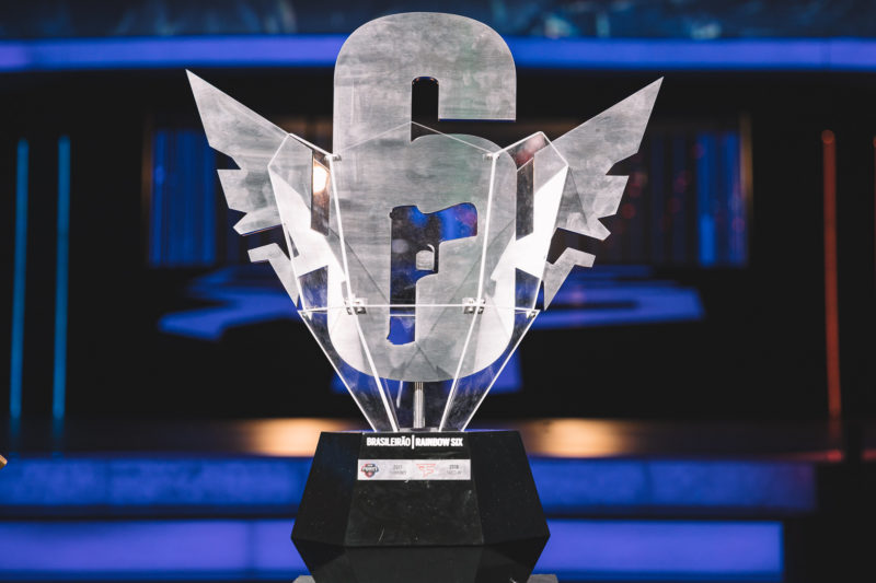 R6 Brasileirão de 2020 contará com a presença de torcida em todos os