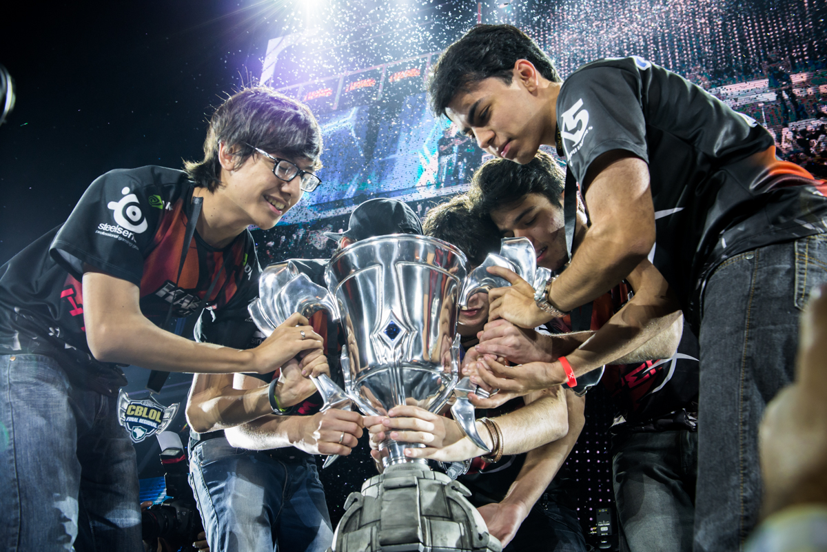 KaBuM: time de LoL que já foi o melhor do Brasil chegou ao fundo