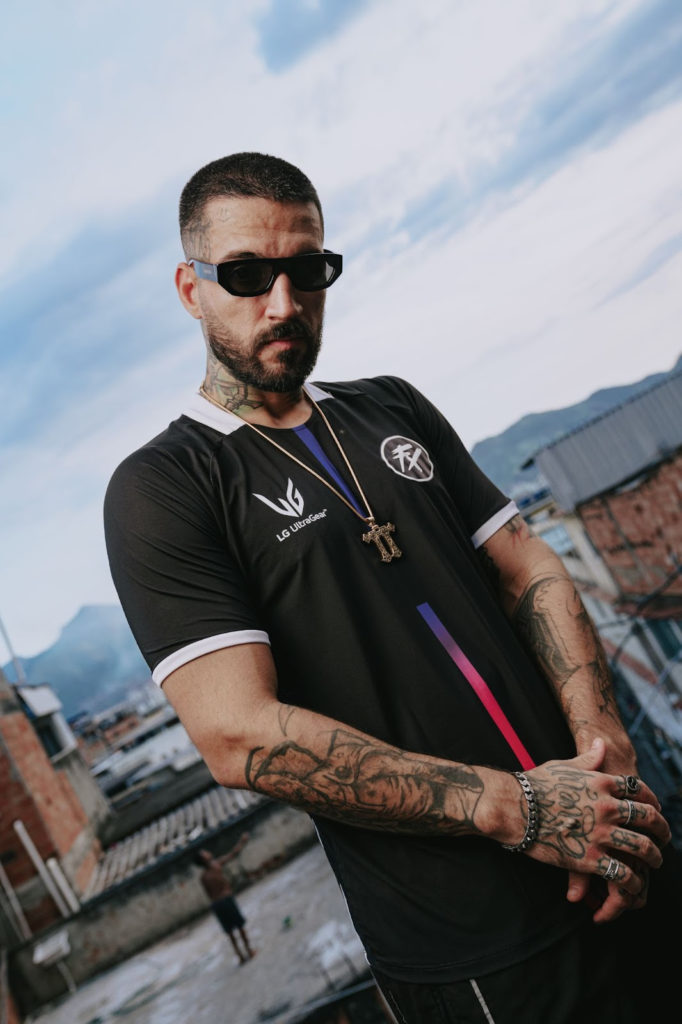 LoL: brTT é anunciado no Fluxo como embaixador da modalidade Mais Esports LoL: brTT é anunciado no Fluxo como embaixador da modalidade Mais Esports