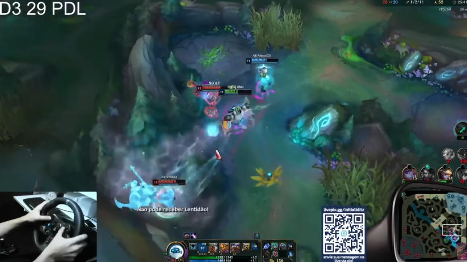 LoL: streamer chega ao nível Mestre jogando com volante; vídeo, lol