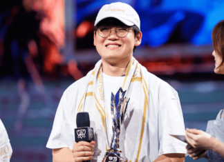 Worlds 2025: Gumayusi avalia duas opções para sua skin de campeão mundial